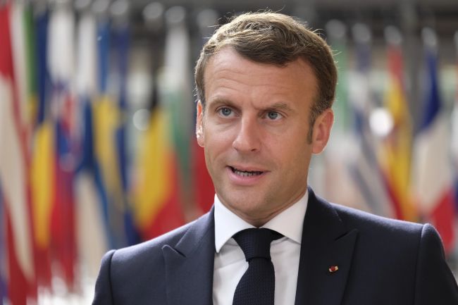 Macron, ABD'nin İran'a yönelik saldırılarını yasadışı olarak nitelendirdi