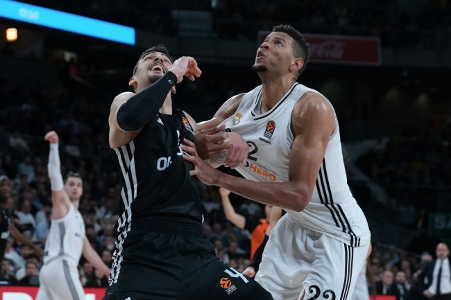 Real Madrid ve Paris, Euroleague play-in'lerinde play-off için mücadele ediyor