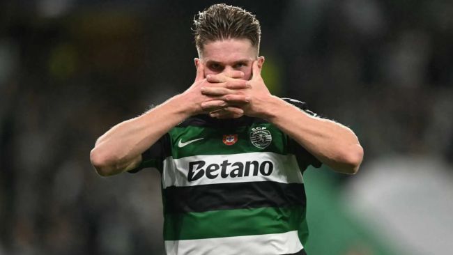 Viktor Gyökeres, Sporting Lizbon ve İsveç formasıyla 54 gol atarak Gerd Müller Kupası'nı kazandı