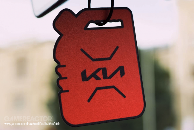 Kia, yeni EV müşterilerine benzin kokan oda spreyleri dağıtıyor