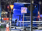 Stockholm'&uuml;n merkezinde otob&uuml;s&uuml;n otob&uuml;s durağına &ccedil;arpması sonucu en az 3 kişi &ouml;ld&uuml;