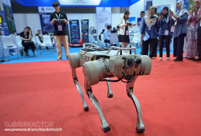 Makineli tüfeklerle donatılmış devriye robot köpekleri yakında Tayvan'da konuşlandırılabilir