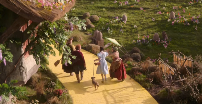 Las Vegas Sphere yakındaki bize The Wizard of Oz'un "geliştirilmiş" tek versiyonunu sunacak