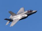 Yeni F-35B Lightning jetleri İngiltere'nin hava muharebe gücünü artırıyor