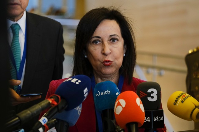 İspanya savunma bakanının jeti, Rusya'nın Kaliningrad kenti yakınlarında GPS kesintisiyle karşı karşıya