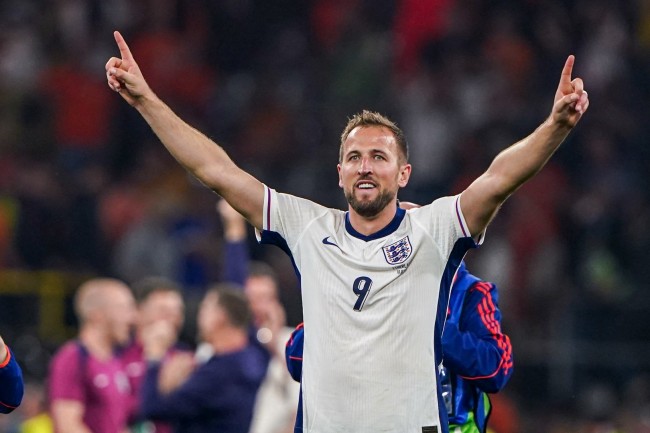 Michael Owen, Barcelona'ya transfer söylentileri arasında Harry Kane'in "ölü para" olduğunu düşünüyor