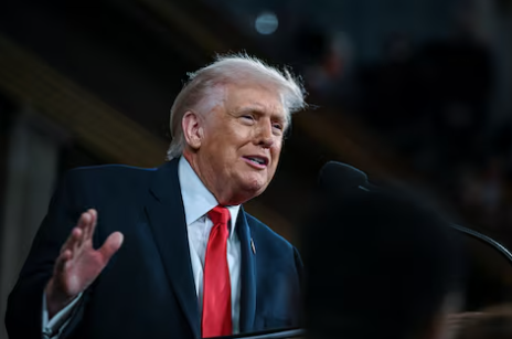 Trump, olası İran saldırısına hazırlık olduğunu gösteriyor