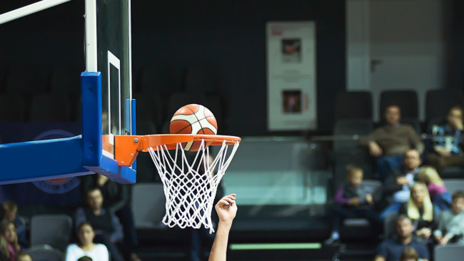 Charlotte Hornets'ın çaylak yıldızı, NBA tarihinde 200 üçlük atan en hızlı oyuncu oldu