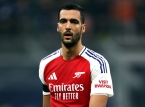 Arsenal yenilmezlik serisini &uuml;st &uuml;ste onuncu galibiyetle genişletti ve 1903'teki rekoru kırdı