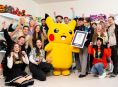 Bir Pok&eacute;mon koleksiyon kartı kutu a&ccedil;ma maratonu, yeni bir Guinness D&uuml;nya Rekoru elde etti ve &ouml;ny&uuml;klemesi gereken bir hayır kurumu var