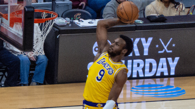 LeBron James, oğluyla oynamayı "hafife almıyor", NBA tarihinde bir başka ilk yaşanmaya yaklaşırken