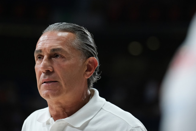 Real Madrid, 2011'den bu yana ilk kupasız sezonun ardından basketbol koçu Sergio Scariolo ile resmen yollarını ayırdı