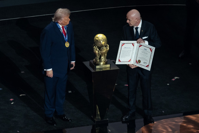 Norveç, Trump'a verilen tartışmalı "Barış Ödülü" nedeniyle FIFA Başkanı Gianni Infantino'ya yönelik şikayeti destekliyor
