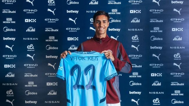 Manchester City, yeni transferler için 150 milyon avronun üzerinde para harcadı, ancak Şampiyonlar Ligi için seçim yapmak zorunda kalacaklar