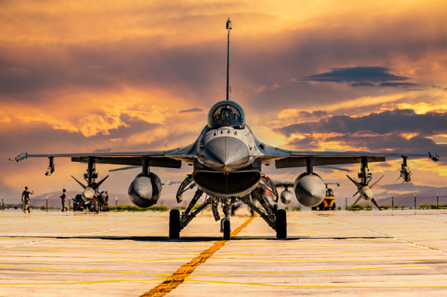 Yunanistan, hava kalkanı ve F-16 revizyonu ile 4 milyar €'luk savunma yükseltmesini onayladı