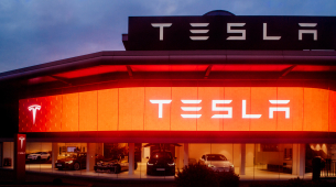 Musk, Tesla FSD'nin normal insan sürüşünden 10 kat daha güvenli olduğunu yanlış bir şekilde iddia ediyor