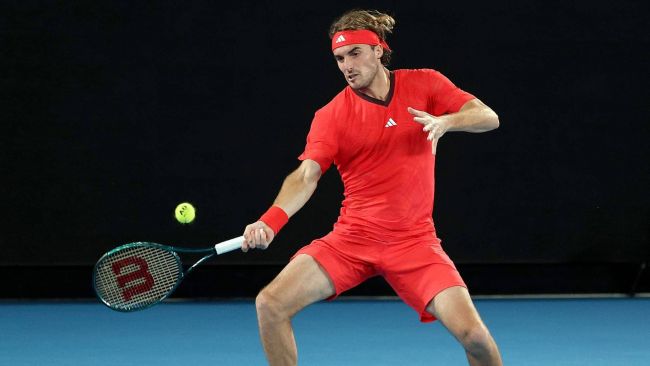 Stefanos Tsitsipas, bir başka ilk tur elenmesinin ardından sekiz yılın en düşük sıralamasına düştü