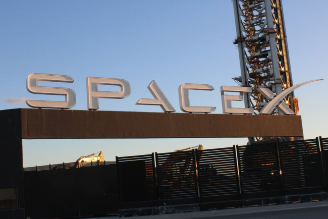 SpaceX, otonom drone teknolojisi için Pentagon'da yarışacak