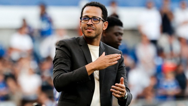 Liam Rosenior Arsenal'i inceledi ve Chelsea'nin kazanmak için "tüm kaynaklara" sahip olduğunu düşünüyor