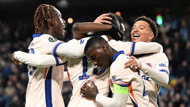 Chelsea ve Betis, sekiz golle heyecan verici gecenin ardından Konferans Ligi finaline daha yakın