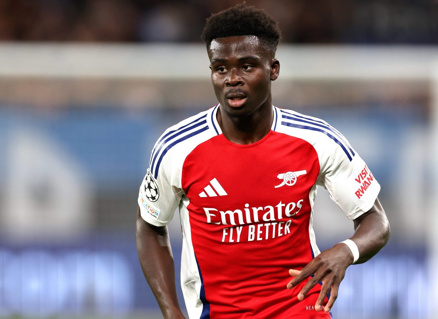 Arsenal, Bukayo Saka ile 2031 yılına kadar görev yaptı ve bu da onu takımın en iyi ücretli futbolcusu yaptı