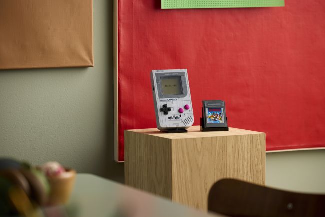 Lego ve Nintendo, Game Boy seti için destek veriyor