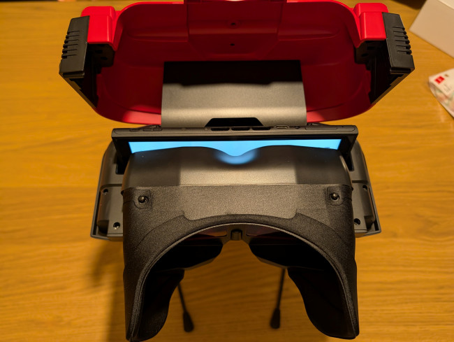 Kutudan açılma ve karşılaştırma: Switch için Virtual Boy böyle görünüyor
