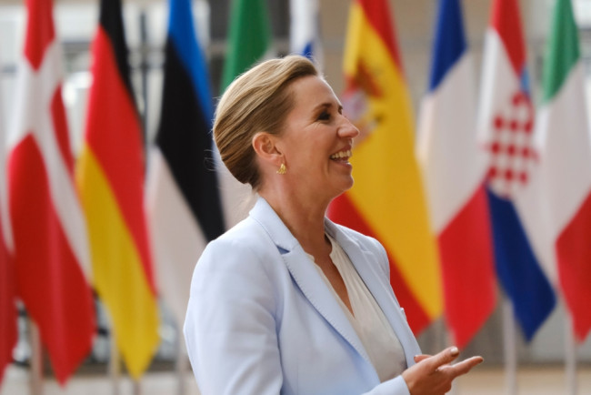 Anketler Danimarka'nın sol bloğu, Mart seçimleri öncesinde çoğunluğa yaklaştığını gösteriyor