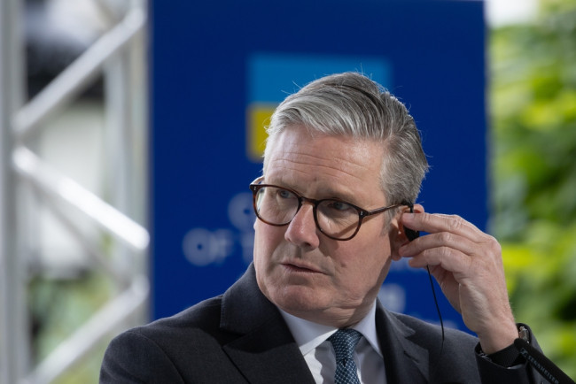 Starmer, İran çatışmasının Britanya için bir dönüm noktası olması gerektiğini söylüyor: "Kumda bir çizgi"