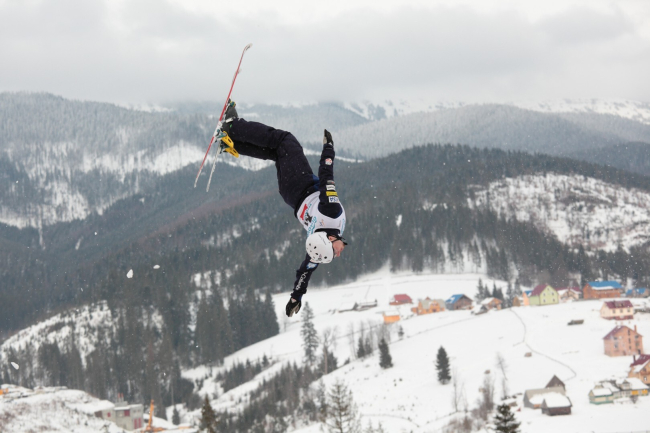 Donald Trump, ABD'yi temsil ettiğine dair yorumların ardından kayakçı Hunter Hess'i "gerçek kaybeden" olarak nitelendirdi