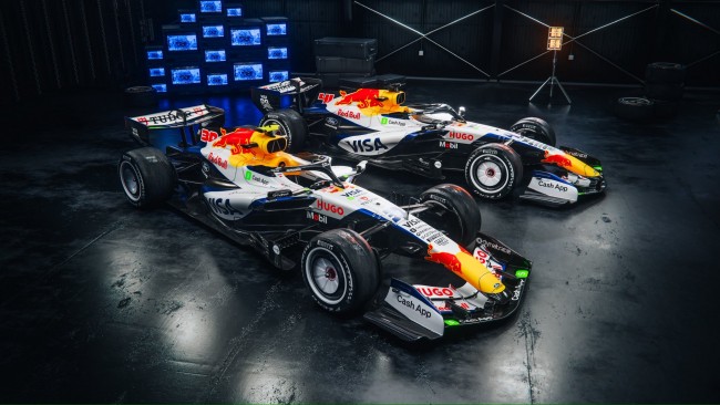 Racing Bulls, tam da beklediğiniz gibi görünen 2026 Formula 1 aracını sergiliyor