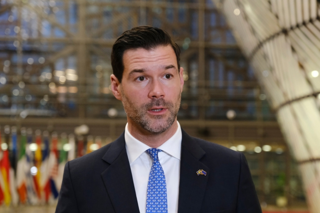 İsveç vatandaşlık kurallarını sıkılaştırıyor, hükümet göçü kısıtlamak için harekete geçiyor