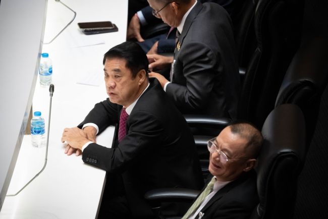 Tayland, Başbakan Yardımcısını Geçici Başbakan olarak atadı