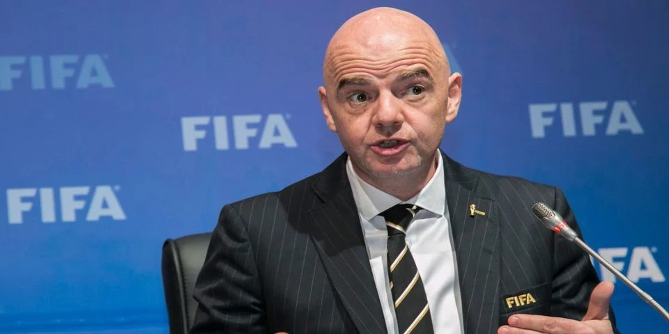 FIFA Başkanı Infantino tartışmaya katılıyor, Vinícius'un yanında yer alıyor: "şok ve üzgün"