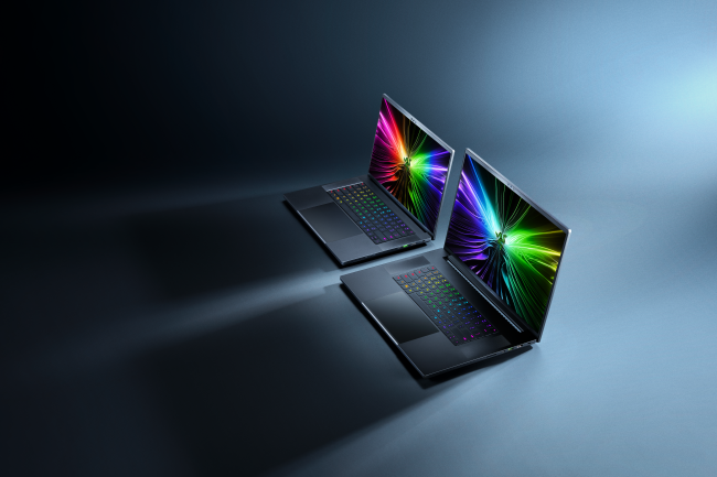 Razer, yeni oyun dizüstü bilgisayarında dünyanın ilk 240Hz OLED ekranını piyasaya sürdü