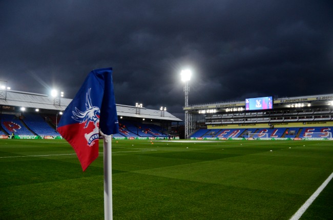Crystal Palace, Oliver Glasner'ın ayrılma niyetini doğrulaması ve Marc Guehi'nin transfer olmasının "son aşamalarında" iki önemli oyuncusunu kaybetmesi hedefinde