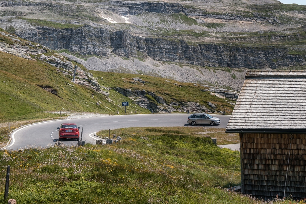 Tırmanıcı, kız arkadaşını Avusturya'nın en yüksek zirvesinde ölüme terk ettikten sonra adam öldürme suçlamasıyla suçlandı