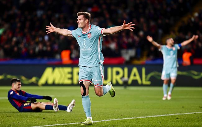 Atleti, Barcelona'yı 90+6 golle şaşkına çevirdi ve Liga liderliğini ele geçirdi