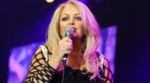 Bir Kahraman İçin Dayanan Total Eclipse of the Heart şarkıcısı Bonnie Tyler 75 yaşında hayatını kaybetti
