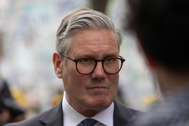 Starmer: "NATO'nun kolektif güvenliğini sağlamak için müttefiklere tarife uygulamak tamamen yanlıştır"