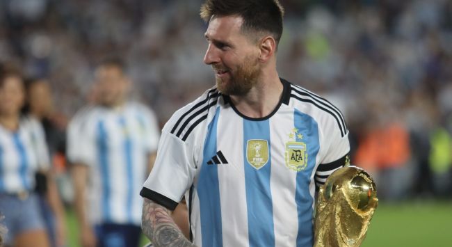 Ballon d'Or web sitesinde yayımlanan resmi bir paylaşım, Leo Messi'nin dokuzuncu ödül alacağına dair ipuçları veriyor