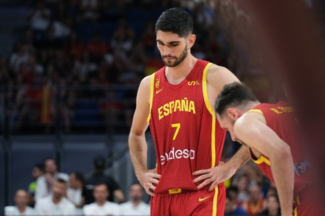 İspanyol forvet Santi Aldama, Memphis Grizzlies'ten Dallas Mavericks'e takas edildi
