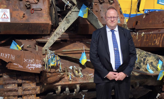 Estonya, Rusya'nın Avrupa'daki kuvvet dengesini tadil etmek için ordu yeniden inşasını yapması başlıksunda uyarıyor