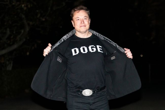 Elon Musk, Tesla mücadelelerinin ortasında DOGE taahhüdünü azaltacak