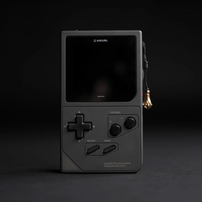 ModRetro, Amerikan bir silah üreticisiyle bağlantılı Game Boy klonunun yeni bir versiyonunu piyasaya sürdü.