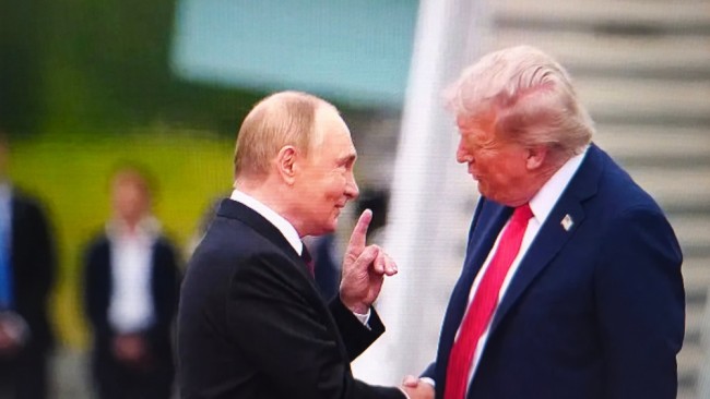 Kremlin, Putin'in Trump'ın "barış kurulu" olarak seçildiğini iddia ediyor