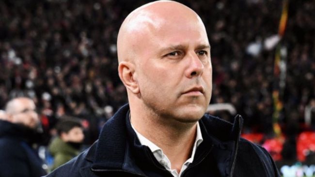 Arne Slot'un Şampiyonlar Ligi koltuğunu garantilerse Liverpool'da devam etmesi bekleniyor