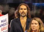 Russell Brand, Londra mahkemesinde cinsel saldırı ve tecavüz suçlamalarını reddetti