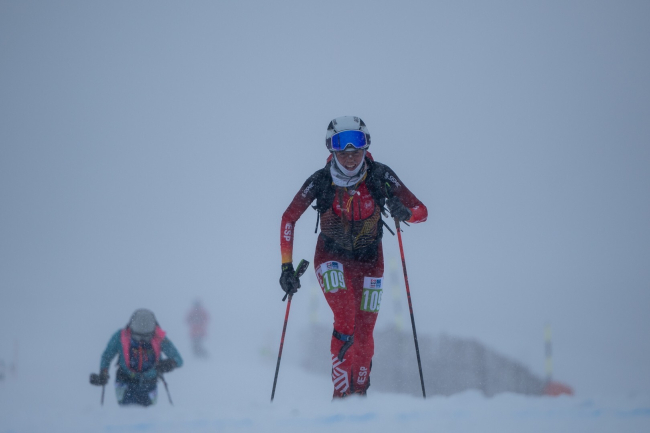 Olimpiyatlarda kayaklar biniciliğinde bronz madalya kazanmış Ana Alonso, 4 aylık evvel tek otomobil tarafından çarpıldı