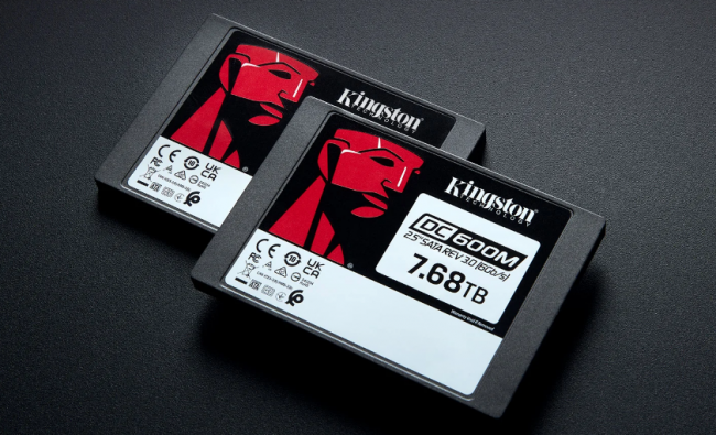 Kingston DC600M Veri Merkezi 2.5" SATA SSD